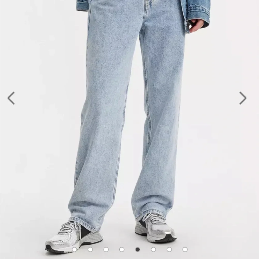 Levi Strauss Light Blue Women's Straight Leg Jeans - Picture 6 of 6